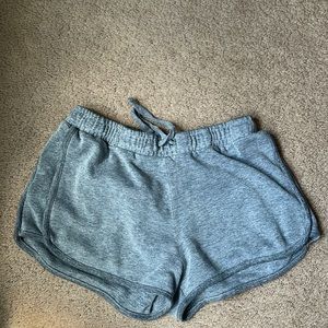 Shorts in grey